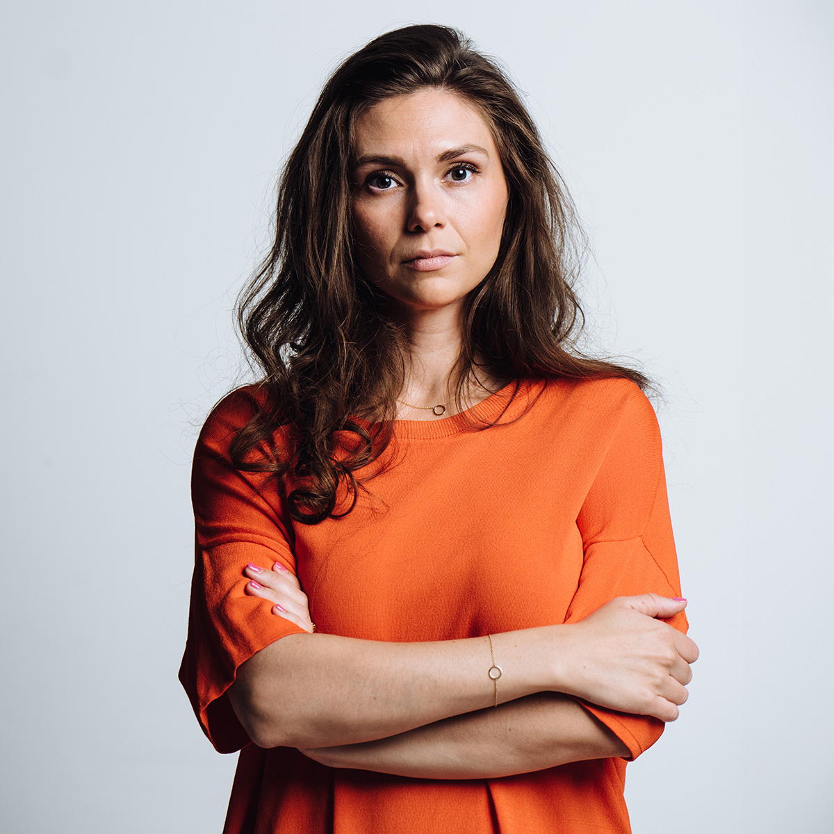 Porträttbild på författaren Zandra Kanakaris